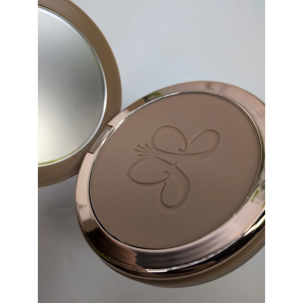 Anastasia Beverly Hills this item